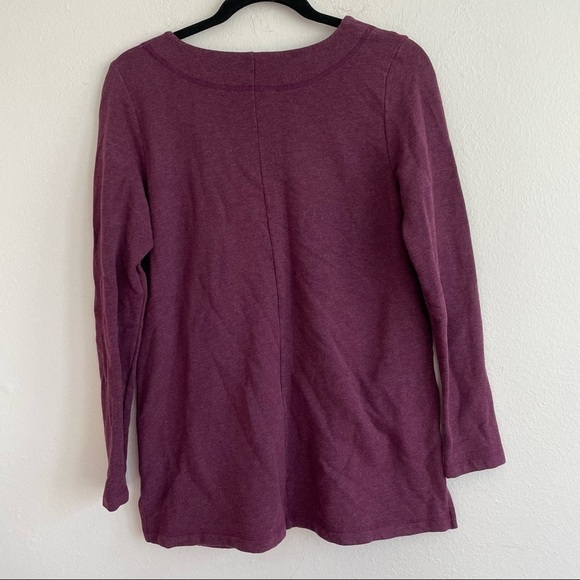 SOFT SURROUNDINGS MAROON SWEATSHIRT TUNIC TOP WITH DOUBLE FRONT POCKETS - Picture 4 of 5